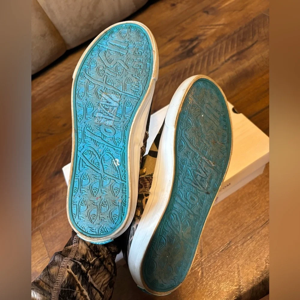 Worn once* Blowfish Makome Sneakers Size 7 - Picture 4 of 6